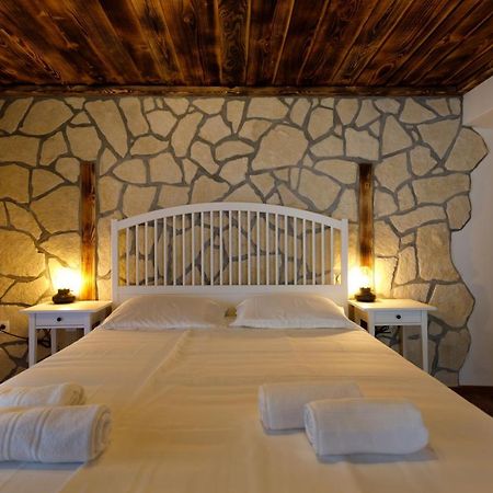 Rustic Apartment Evelin クルク エクステリア 写真