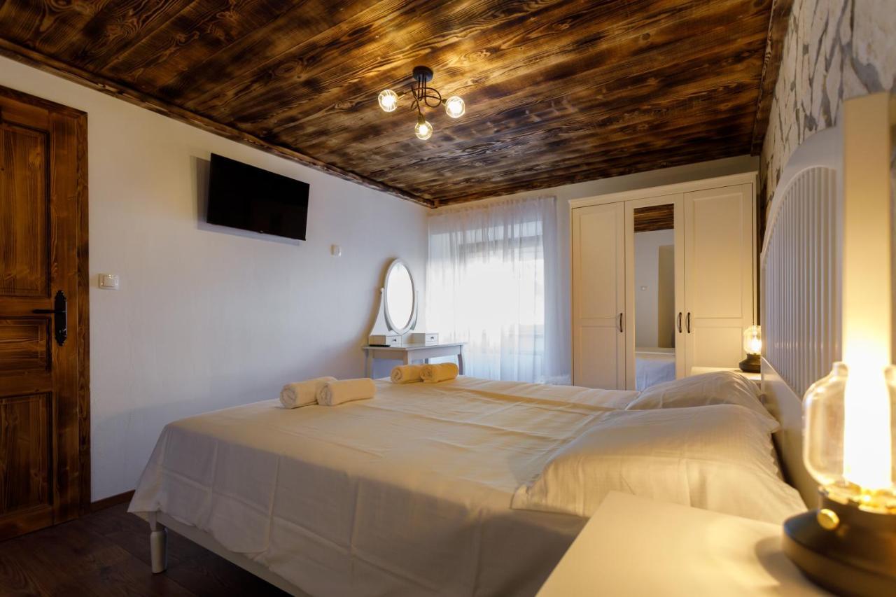 Rustic Apartment Evelin クルク エクステリア 写真