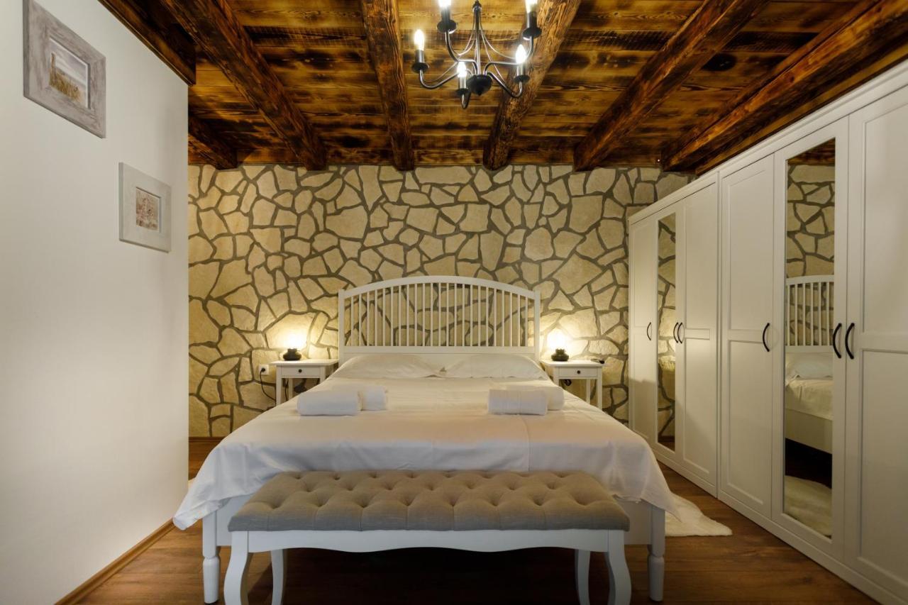 Rustic Apartment Evelin クルク エクステリア 写真
