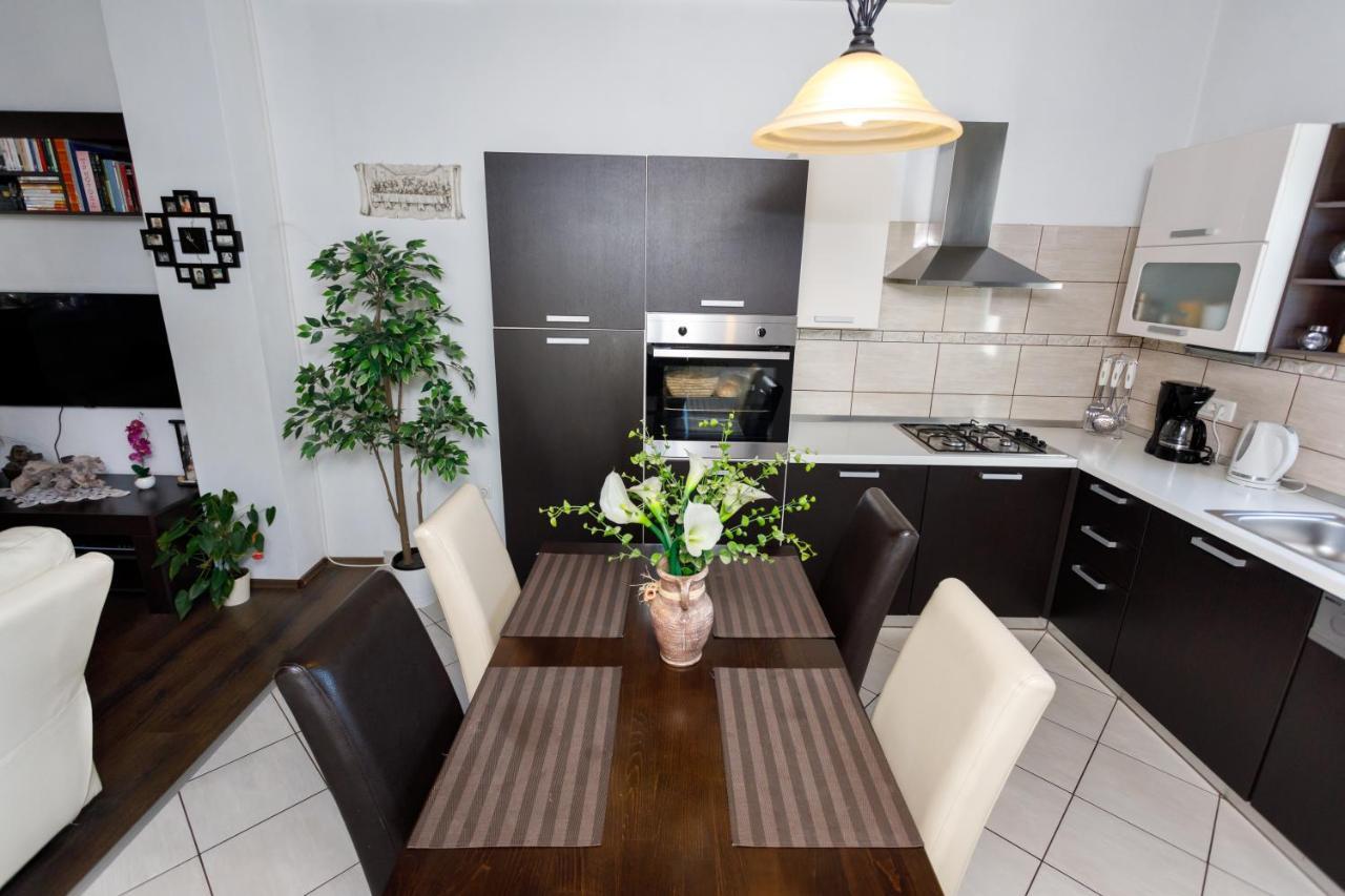 Rustic Apartment Evelin クルク エクステリア 写真